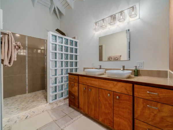 St Thomas Magnificent Pool Villa 5 Bedroom & Ocean Views